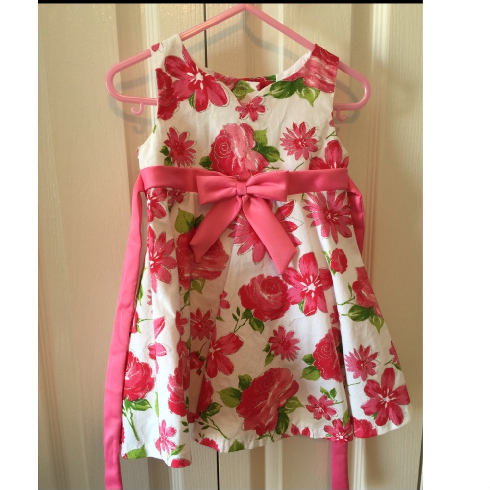 NWOT Floral Dress with Glitter Detail